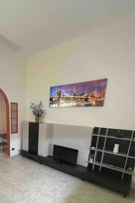Casa Vacanze Sma93 Apartment Monza Luaran gambar