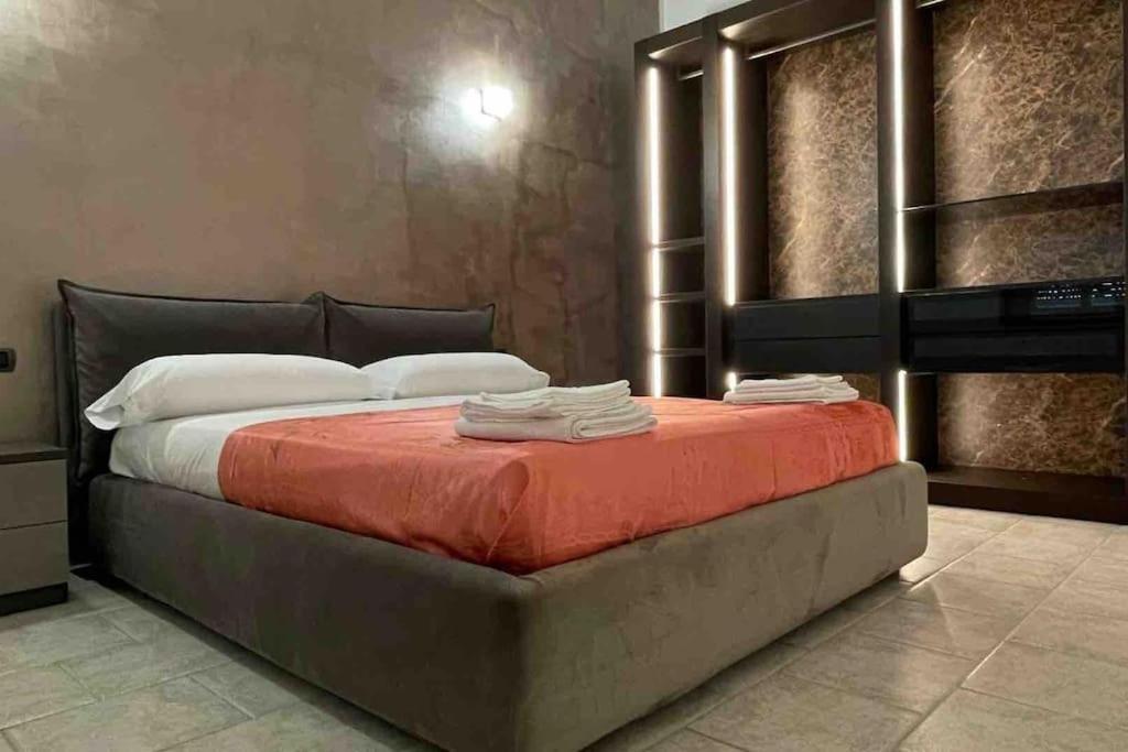 Casa Vacanze Sma93 Apartment Monza Luaran gambar